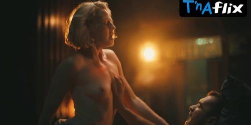 Carrie Coon Breasts, Butt Scene in The White Lotus