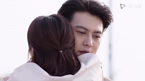 Surgeons 外科風雲｜EP.21 Highlight The beautiful doctor teaches you to be sultry~ The handsome guy's face is blushing. ❤️Full playlist 👉https://bit.ly/2WmyrIj ❤️Subscribe To Our Channel👉 https://bit.ly/3ceCxaj #外科風雲 #Surgeons | Drama Camp