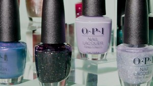 OPI GelColor, Opaque Glitter Finish Black Gel Nail Polish, Up to 3 Weeks of Wear, Smudge Proof, Cures la 30 Seconds, Holiday 2023 Collection, Terribly Nice, Hot & Coaled, 0.5 fl oz