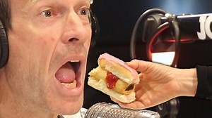 What was your favourite food from the school tuck shop? 🤔🍩🍭 Would you try a sausage roll (with sauce) inside a buttered finger bun? We did! JAM Nation with Jonesy & Amanda, weeknights from 6PM! | Cruise1323