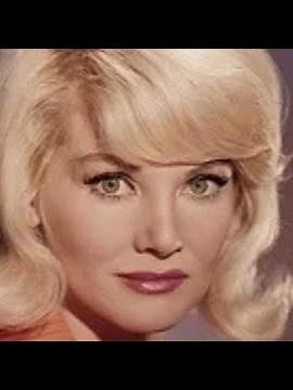 13 Sweet Photos of Diane Cilento