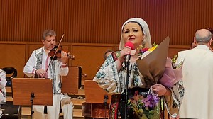 4.5K views · 507 reactions | Iată cum a fost în weekend la Sala Radio ! În memoria Natașei Raab, actrița care m-a prezentat de atâtea ori în spectacolele de pe scena Sălii Radio. | Silvana Rîciu | Facebook