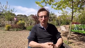 💥 P'tit guide pratique du totalitarisme 2021/2022, pour les nuls 👉 Louis Fouché (médecin anesthésiste-réanimateur français) Ornella Vaudron (N'Orny)https://www.facebook.com/Rohff-cout-on-lâche-rien-103206688854405/ | On lâche rien