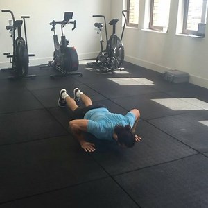 Try this naughty little workout 󾮖🏽 󾓶 Do 40 seconds on each exercise 󾓶 Rest for 20 seconds 󾓶 Repeat for 20 mins #exercise #workout #hiit #fitness | The Body Coach