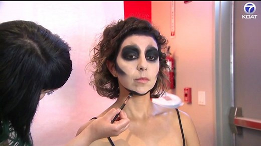7.7K views | CHECK IT OUT: An Albuquerque makeup artist shows how to transform your face into a traditional Catrina skull. | KOAT | Facebook
