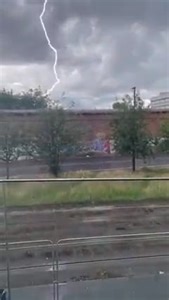 Bolt of lightening captured over Piccadilly East 😮⚡️ 📸 sian_wild_ | The Manc