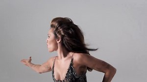 Doctor (Work It Out) 01/03 Pharrell Williams Miley Cyrus | Sony Music Brasil