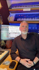 Kein Aprilscherz: Am 01.04. ist wieder Vargo zu Gast bei uns – feat. Roland Cabezas & Debby Smith. Kommt mit auf eine musikalische Zeitreise durch den Chillout mit atemberaubenden 360-Grad-Visuals und einer fantastischen Laser-und-Lightshow. | Planetarium Hamburg