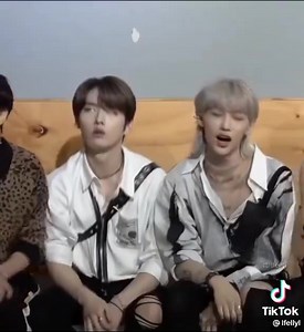 33K views · 10K reactions | Bang Chan vía Bubble﫧 [240114] 12:12...