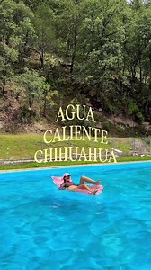 Agua caliente, Guachochi. Un complejo turístico de agua termales en el estado de Chihuahua 🤍 . Nosotros hicimos el tour con Chihuahua Extraordinario y cada momento fue muy especial. Ningún video ni ninguna fotografía le hace justicia a esta bella experiencia que ojalá se den la oportunidad de vivir este verano porque solo lo hacen en esta temporada. . Tqm, Chihuahua. Siempre me dejas enamorada en cada viaje🫰🏽 . #aguastermales #guachochi #chihuahuaextraordinario