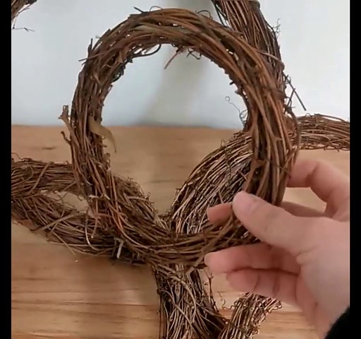 Amazon.com: Wreath Grapevine Vines Front Door Wreaths Decoration Hanging Vines Large Wreath 4in 8in and 12inch : Home & Kitchen