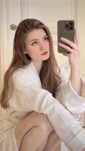 MIRА́RI on Instagram: "💞"