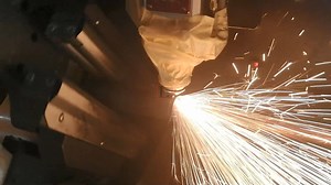 Technicians from Japanese-funded company came to our factory to test the operation of customized designed automatic slag removal function of the metal tube laser cutting machine. This company mainly produce pipes for Machine Structural, Gas Service, Auto parts and other fields for over 45 years. Since 2003, they started to build factories and do business in China. Now the technicians are using the machine for automobile dashboard bracket manufacturing. Tube size: outer diameter 35mm, wall thickn