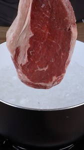 2.4K views · 20 reactions | Place the steak in boiling water, I learned this at a 5 star steakhouse | Easy Recipe | Facebook