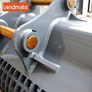 [Hot Item] Customized Backhoe Rock Tines Skeleton Sieve Bucket for Rock Picking