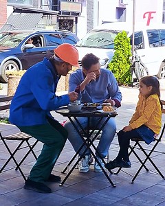 243K views · 3K reactions | Hardworking man finds warmth and kindness amidst indifference | Fabiosa Kindness in Action | Facebook