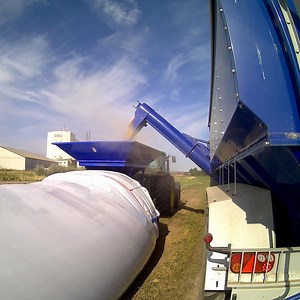 [Hot Item] Grain Silo Tube Silage Bags for Agriculture Storage Silage Bag Grain Bag/Silage Silo Bag/Silage Corn Bag