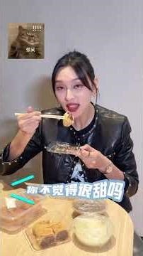 Wang Danni enjoys delicious food backstage at the "Burning City" promotional tour. She was surpri...