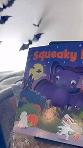 Squeaky Bat is a playful and interactive book that you are going to love! Young readers will love pushing on the adorable squishy bat in the center of the book and reading along with this fun, rhyming board book. #SqueakyBat #halloweenbook #halloweenreading | Silver Dolphin Books