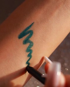 1.4K views · 125 reactions | This liner  Amp up your eye look with our super smooth Eye-Dentify Gel Pencil Eyeliner in ‘Empire’, a vibrant emerald shade with green pearls to make your eyes pop. Snag it on #hauslabs: https://bit.ly/313IXCF | Haus Labs | Facebook