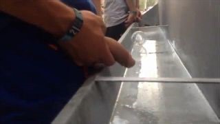 I Spy Concert Urinal - ThisVid.com