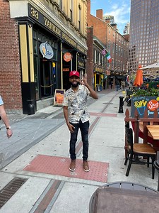 Hola Boston🙌🏻!! | Anderson Humor