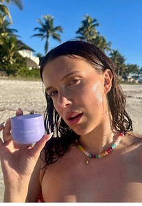 meet mill's summer skin essential 🌴💧 shop pineapple whip moisturizer @Ulta Beauty #florencebymills #milliebobbybrown