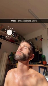 Mode panneau solaire activé ☀️🧴Toi aussi, tu as besoin de te recharger ? #sun #soleil #bronzer #teolavabo | Téo Lavabo