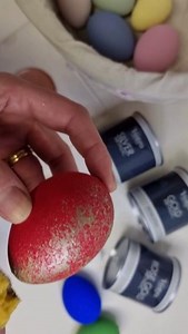 Have you tried sponging your Easter decorations? To try this technique: Cover your sponge in paint. Remove excess paint from your sponge by dabbing it on a cloth or paper towel. Lightly press the sponge onto the egg in a pattern of your choosing. #VintroPaint #MyVintroProject #easter #eastercrafts #drybrushing #diyprojects #diydecor #painteddecor | Vintro Paint | Facebook