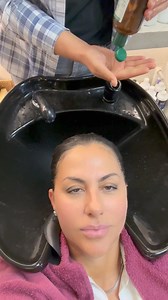 15K views · 38 reactions | 2 pasi pentru transformarea parului ondulat si degradat pentru petrecere !!! PrimaTV Fest !! 拾拾 | Oana Turcu | Facebook