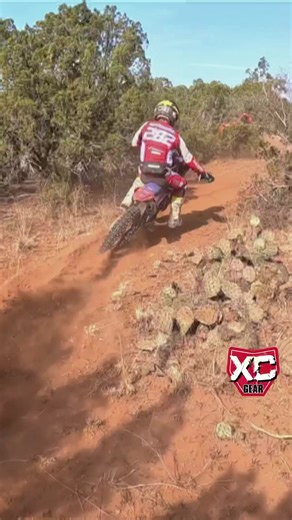 Bobbing and weaving through the sands with Mike Witkowski, where the journey is the destination. 🏜🏍💨 #offroadracing #dirtbiketrails #thisisenduro #endurocam Mike Witkowski XCGear | NEPG