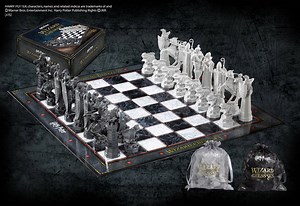 Шахматы Гарри Поттера The Noble Collection Harry Potter Wizard Chess Set, цена: 3199 ₴, купить на Prom.ua