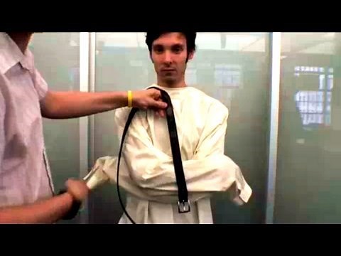 Strait Jacket: Halloweeny How-To, Threadbanger