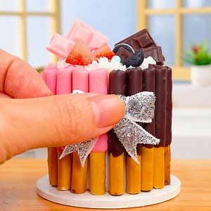 11K views · 842 reactions | Fancy Miniature Half Strawberry Half Chocolate Cake Tutorial | Teeny Cakes | Facebook