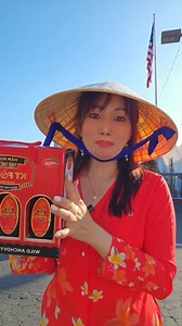 16K views · 208 reactions | Hội Chợ Tết Nam Cali năm này có gì nè? Có ship 50 Tiểu Bang, gọi (714) 617- 4899 ❤️❤️ Trời hôm nay trong xanh đẹp quá!❤️ | KT Food Stories | Facebook