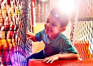 18 indoor playgrounds in Michigan your kids will go BONKERS for!