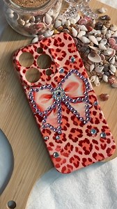 37K views · 553 reactions | Heat press + rhinestones = a phone case like no other!  https://bit.ly/4lcw9BV #htvrontH17 #Sublimation #HTVRONT #Phonecaseheatpress #PhoneCase #diyproject #DIYGifts #SmallBusiness #MakeWithHTVRONT #BlackFriday #HeatPress #H17HeatPress | HTVRONT | Facebook