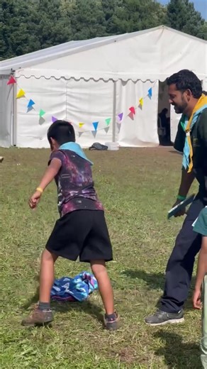 We're so proud to support UK Muslim Scout Fellowship! 🤗🌱 Here are some fun moments from their International Jamboree, where more than 3,000 scouts and leaders came together, from all over the world — for a weekend full of activities, education, and endless fun! 🤸‍♂️🥁 🌎🌟 | Islamic Relief UK