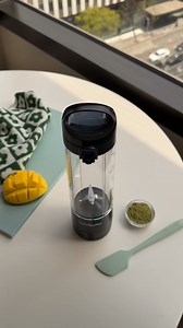 1.3K views |  Matcha + mango = smoothie magic This Matcha Mango Smoothie is the perfect pick-me-up – tropical, energising, and made in minutes with your nutribullet Portable Blender.  Save this recipe 240ml vanilla almond milk (unsweetened) 75g frozen mango 1.5 tsp matcha powder 2 tsp agave nectar 80ml ice (optional) #nutribullet #matcha #portableblender | nutribulletUK | Facebook