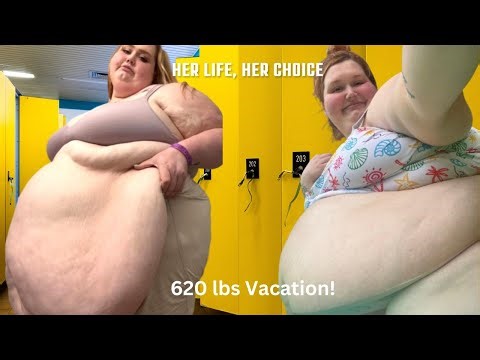 SSBBW TheBadBlue 💛 620 lbs Pool, Food & Relaxed Living | SSBBW TheBadBlue 💛 Living at 620 lbs Feedee