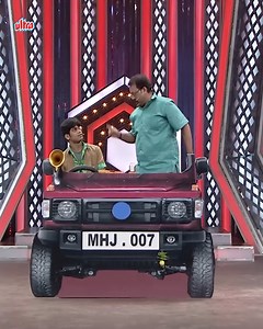 499K views · 11K reactions | ड्राइवर ओंकार भोजने लुटला प्रसादला | Maharashtrachi Hasya Jatra | EP 47 #MaharashtrachiHasyaJatra #Season1 #MarathiComedy #HasyaJatra #ComedyShow #MarathiEntertainment #MHJ #GauravMore #VishakhaSubhedar #SameerChaugule #OmkarBhojane #PrajaktaMali #NamrataSambherao #saitamhankar #prasadoak | Ultra Marathi Trends | Facebook