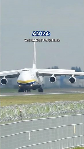 Antonov Attempts Landing In EXTREME Crosswinds 😱 #aviation #airplane #plane #aircraft