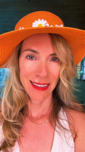 If you are drawing spousal Social Security and at or past your full retirement age, you will automatically be switched over to Widow or Survivors Benefits when your spouses passes. Click here for my FREE cheat sheet, workshop, and more! linktr.ee/medicaremama | The Medicare Family