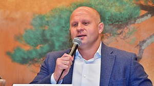 „Хвала за ваше молитве“: Како се Фјодор Јемељаненко припрема за последњу борбу