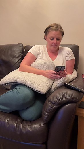 631K views · 3K reactions | What do you put in a toaster #trick #couple #couples #marriage #love #fun #oldschool #viral #reels | Rob And Elizabeth | Facebook