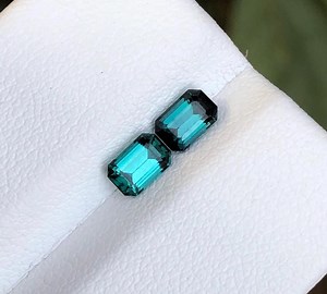 Paires de tourmaline de couleur verte
