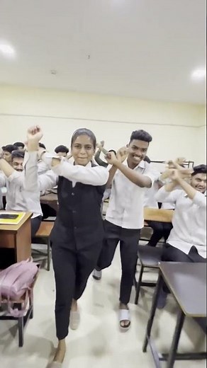 CMA USA STUDENTS CELEBRATION WHEN COMPLETED A TOPIC | Catalyst Education.