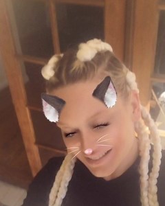 Sunny Friday vibes heading out in my new Future Legend stretch hoodie!! Absolutely loving this top! ❤️ #FutureLegend #Weraloca #LuchaRoyalty | Taya - Kira Forster