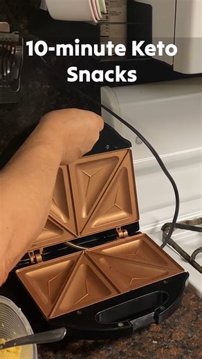 Gotham Steel copper sandwich maker tested 👉 𝗳𝗼𝗹𝗹𝗼𝘄 𝗹𝗶𝗻𝗸 𝗶𝗻 𝘁𝗵𝗲 𝗰𝗼𝗺𝗺𝗲𝗻𝘁 𝘀𝗲𝗰𝘁𝗶𝗼𝗻 for more cooking gadgets and recipes 🟡 #lunch #dinner #food #kitchen #cooking #foodlover #delicious #yummy #snack keto | Daily Rad