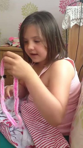 Loom Band dress - Video 5 -